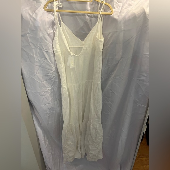 Dress - Picture 5 of 6